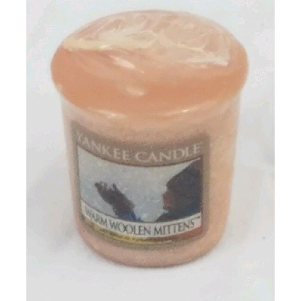 RARE Yankee Candle Votive WARM WOOLEN MITTENS New in Plastic